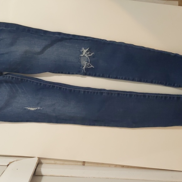 Abercrombie distressed skinny jeans - Picture 4 of 13